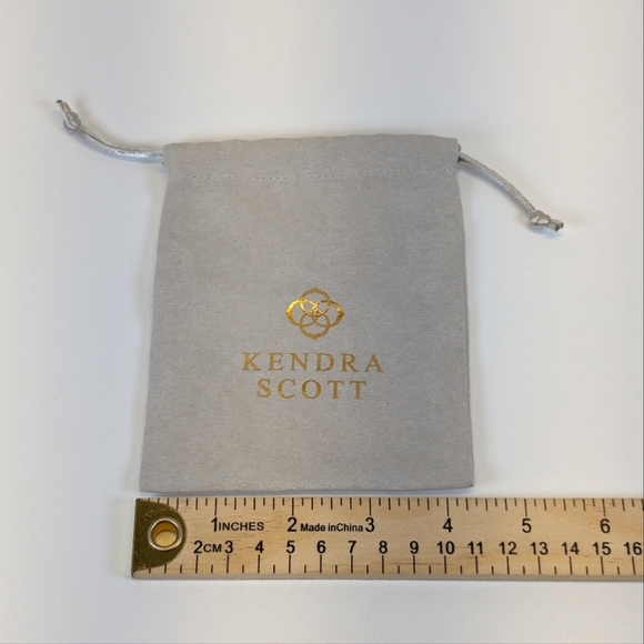 Kendra Scott Dust Bags for Jewelry - Picture 3 of 4
